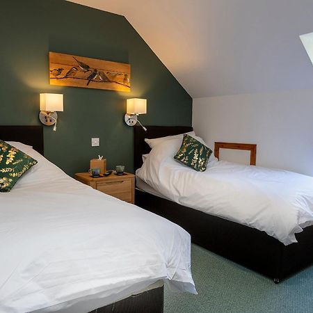 Lochbroom Lodge Ullapool Bagian luar foto