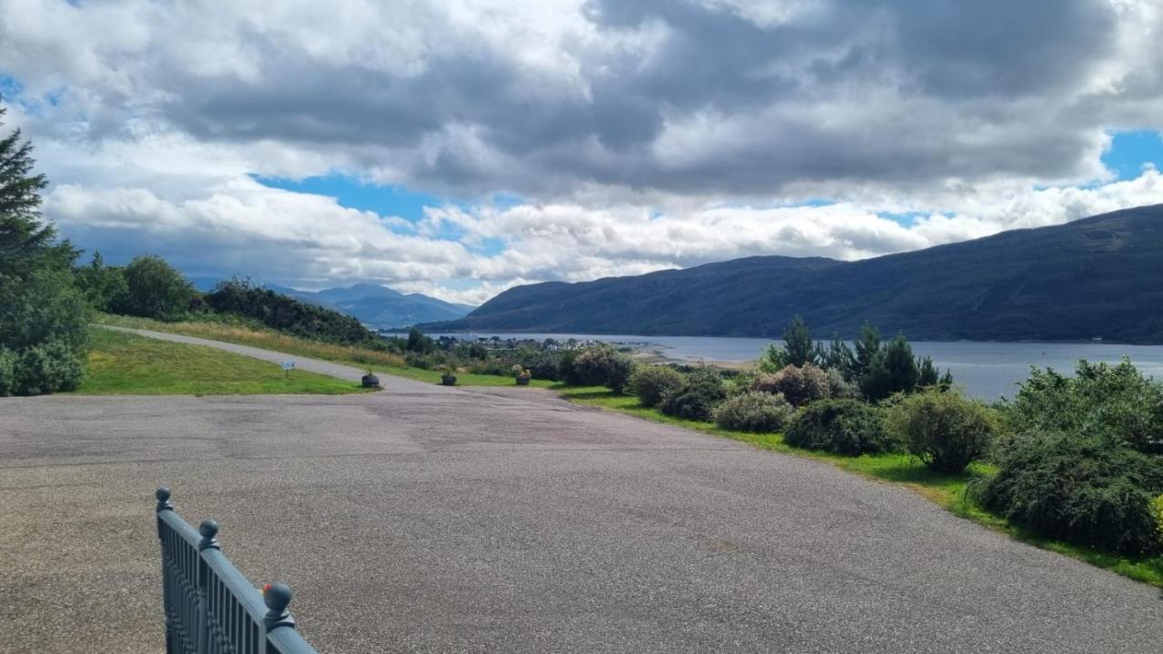 Lochbroom Lodge Ullapool Bagian luar foto