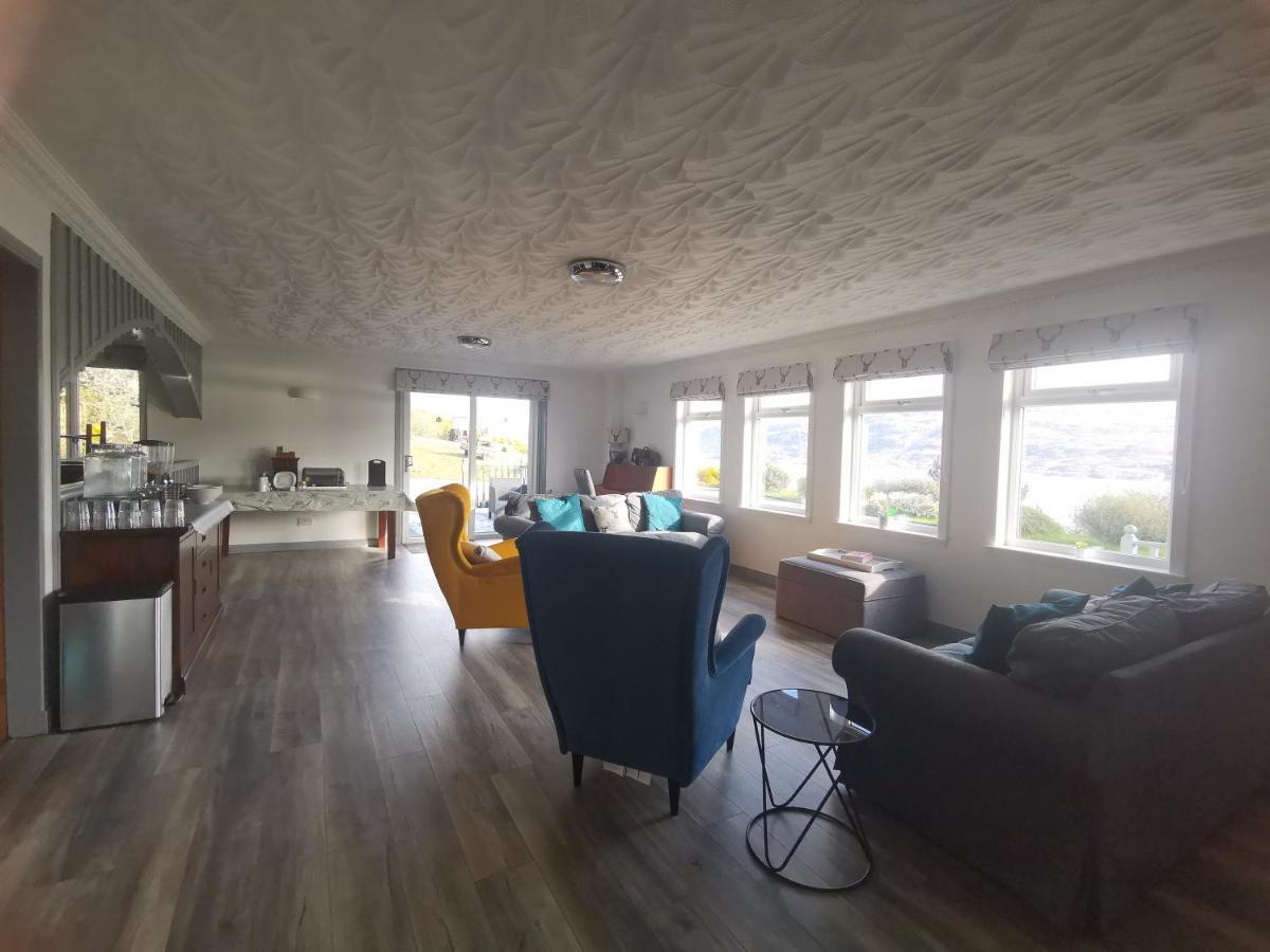 Lochbroom Lodge Ullapool Bagian luar foto