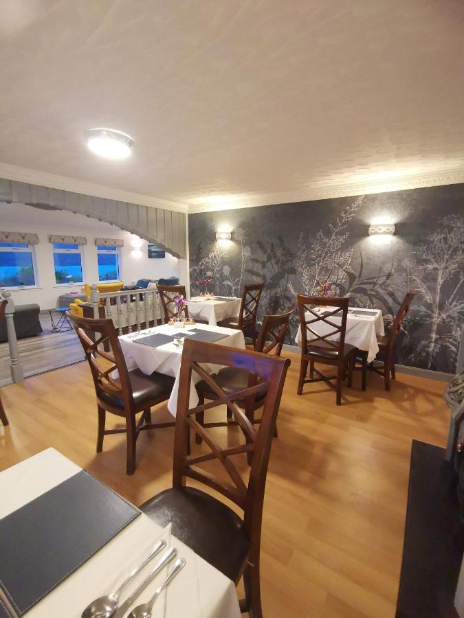 Lochbroom Lodge Ullapool Bagian luar foto