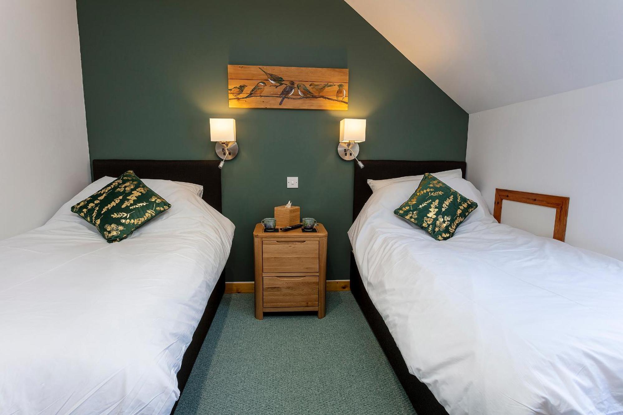 Lochbroom Lodge Ullapool Bagian luar foto